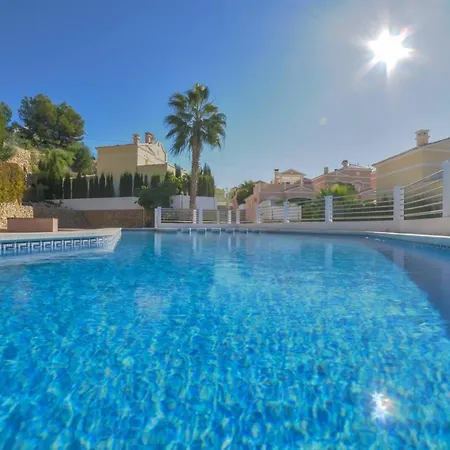 Rosa - Plusholidays * Calpe
