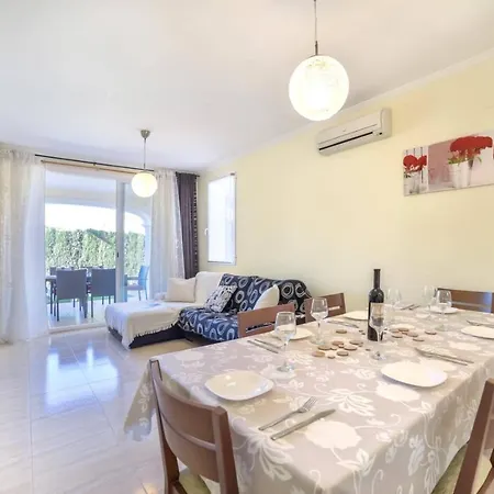 Rosa - Plusholidays Holiday home